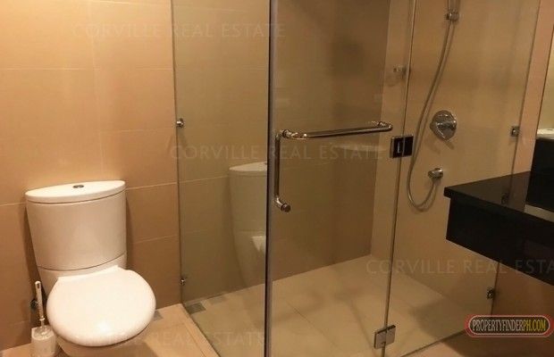 Beautiful Spacious 1 Bedroom in Park Terraces Makati03