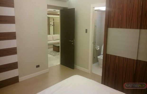 For Rent 2BR in 8 Forbestown Road Condominium BGC03