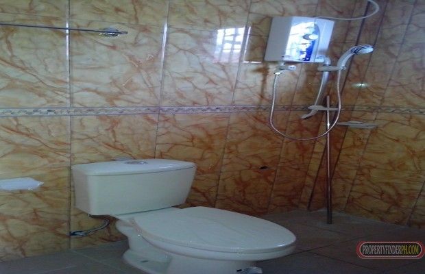 House and Lot for Rent04