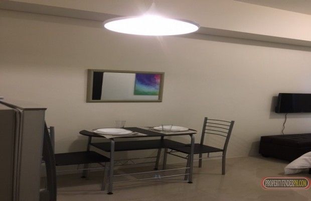 Beacon Amorsolo Makati Studio Unit for Lease03