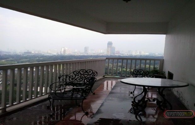 "Wackwack Condo , Mandaluyong 2 br"01
