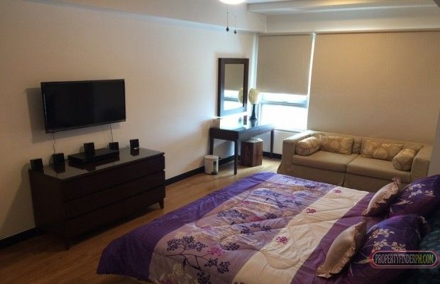 One Serendra 2BR Condo for Rent Taguig City01