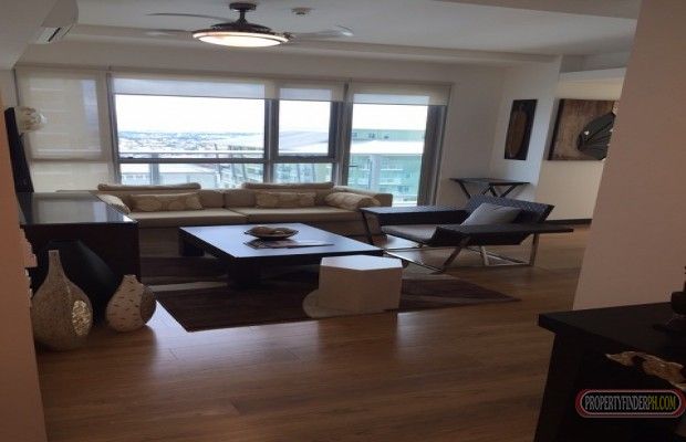 One Serendra 2BR Condo for Rent Taguig City04