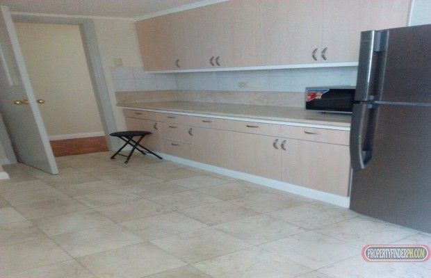 Frabella I 2BR Condo for Rent Makati City04