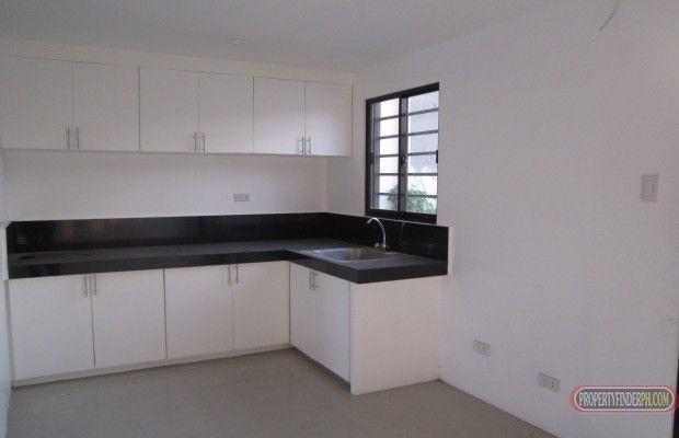 BRAND NEW 3 BEDROOM TOWNHOUSE IN BF LPC - R25ALM04