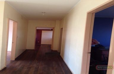 2 Story House For Rent02