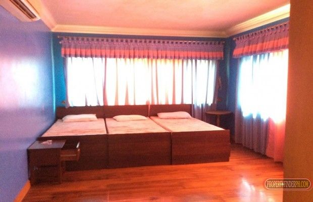 "6 Bedrooms House For Rent in Cebu Cabancalan, Mandaue City"04