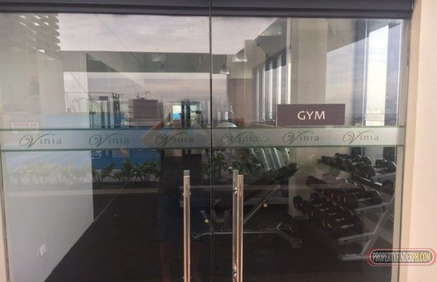 Vinia Residences+Versaflats - This unit is literally across Trinoma Ma03