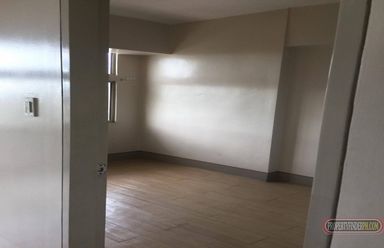For Rent or Sale: 2Bedrooms Corner Unit facing Robinsons MagnoliaNea02