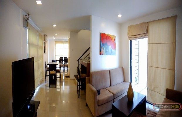 "Villa for rent, 3 bedroom, 3 bath room, with parking, inside enclave s"03