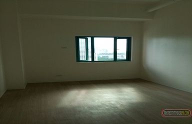 Affordable unfurnished studio type condominium available for rent02