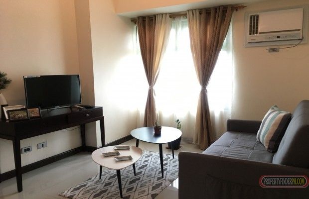 THE MAGNOLIA RESIDENCES 1 Bedroom Condominium Unit facing Robinsons Ma03