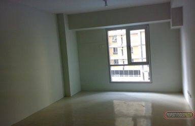 AVIDA STUDIO UNIT SEMI-FURNISHED near UST just across SM San Lazaro Ma02