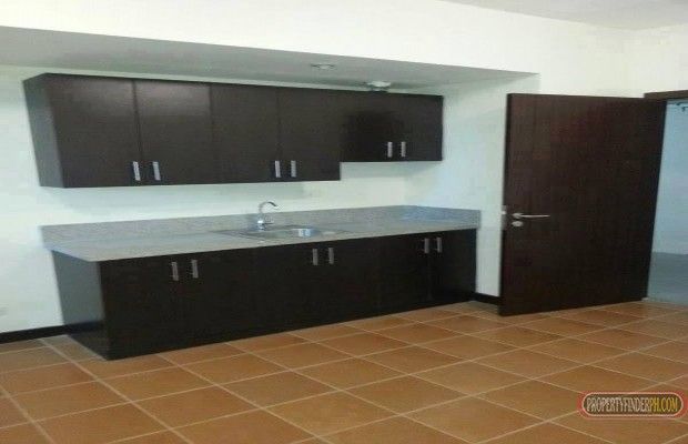CONDO NEAR EDSA SANLORENZO PLACE RENT TO OWN 1BR04