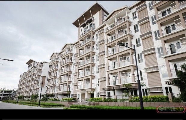 "Brand new, ready for occupancy 2 BR unit, 1 toilet and bath, 1st to us"03