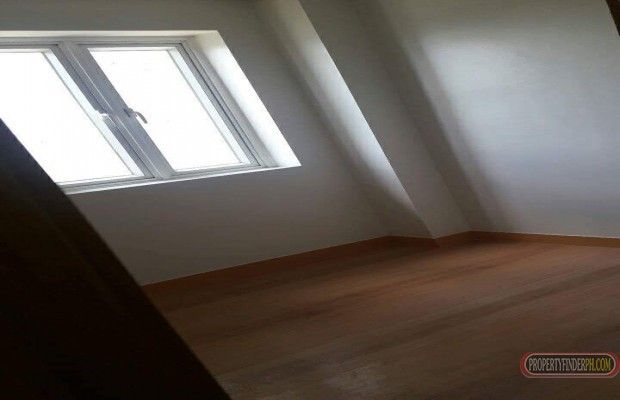 2 bedrooms unfurnished unit at trees residences for rent03