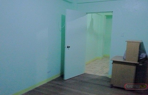 1 Br. Apt with T&amp;B Living Rm/Kitchen Slab Roof Deck In Paranaque.04