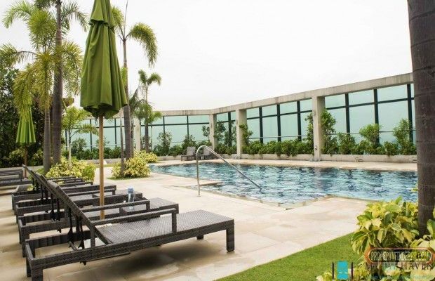 ONE ROCKWELL Makati 1br Loft Type w/ Terrace Semi Furnished03