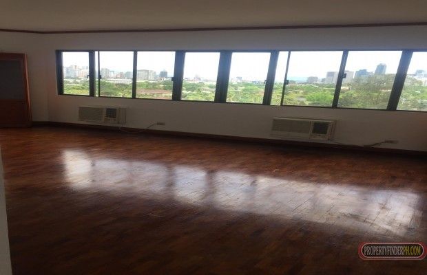 Condo for Rent03