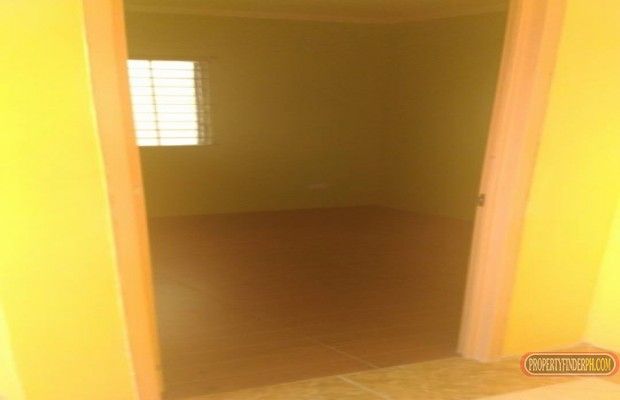 House and lot for rent03