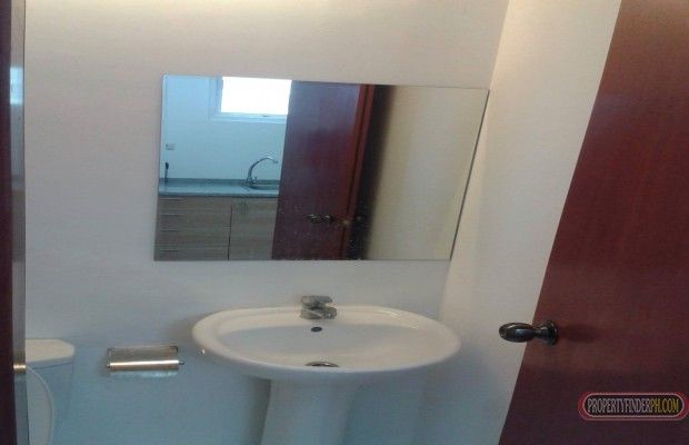 Furnished Studio Type Condo For Rent04