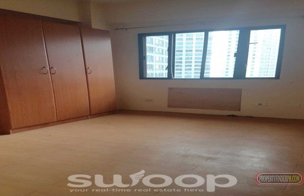 "Unfurnished 2 Bedroom Unit for Rent in One Orchard Road Tower 3, Eastw"04