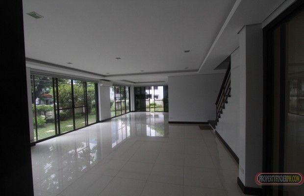 For Lease: 3 bedroom house in San Lorenzo Village Makati04
