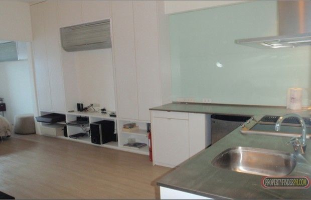 FOR RENT: Spacious Studio Unit in The Malayan Plaza Hotel03