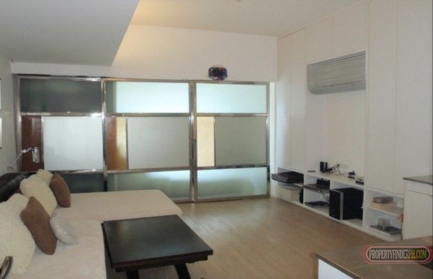 FOR RENT: Spacious Studio Unit in The Malayan Plaza Hotel04