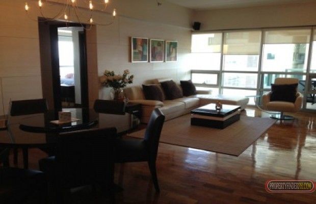 CORNER UNIT BALCONY &amp; PARKING MAKATI CBD01