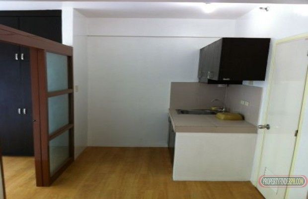 FOR RENT 2 Bedroom Condo Unit Unfurnished04