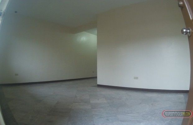 "1brm condo,No car park, las pinas, no flood area"03