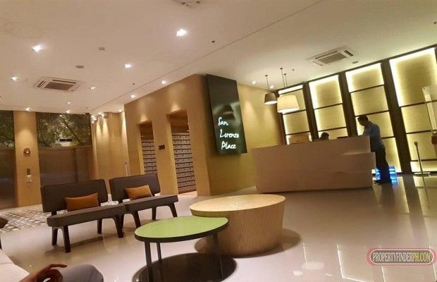 "For Rent Fully Furnished unit in San Lorenzo Place Makati,1 bedroom."04