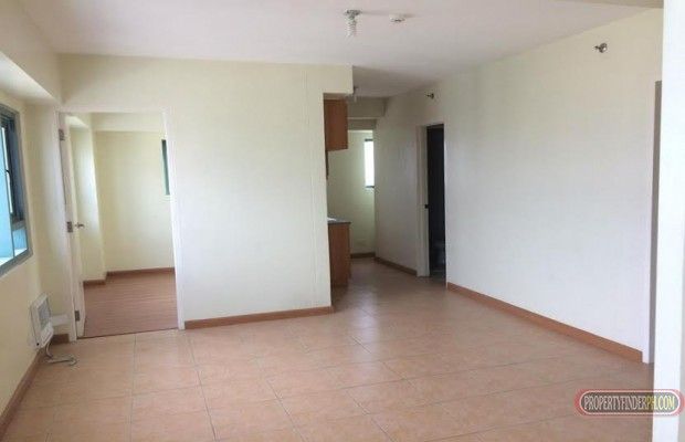 For Rent: Three Bedrooms Semi-Furnished in Mckinley Park Residences01