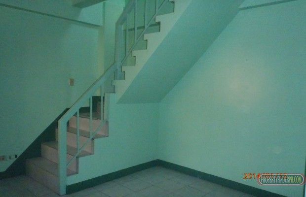 Clean Concrete Apartment for Rent near SM Fairview03
