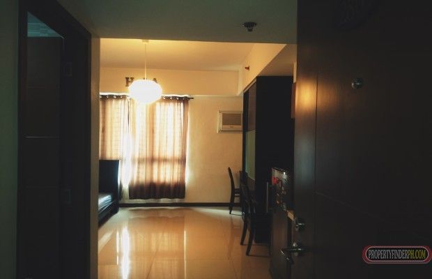 "P15,500 ? studio type / 1 bath condo in Central Area Pioneer Mandaluyo"03