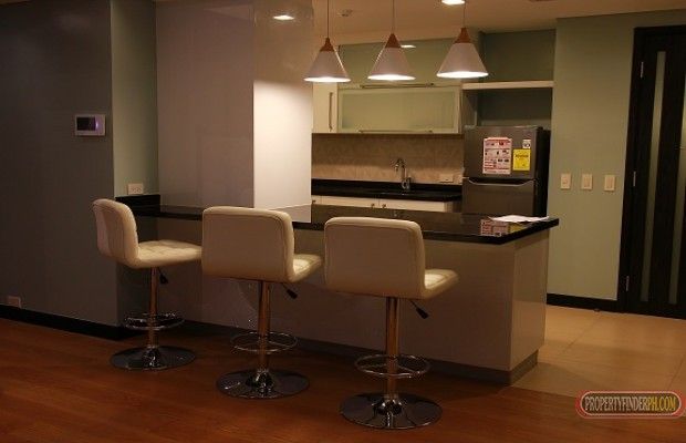 FOR LEASE: West Tower at One Serendra04