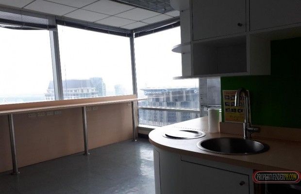"Makati office space for lease (1,000 sqm)"04