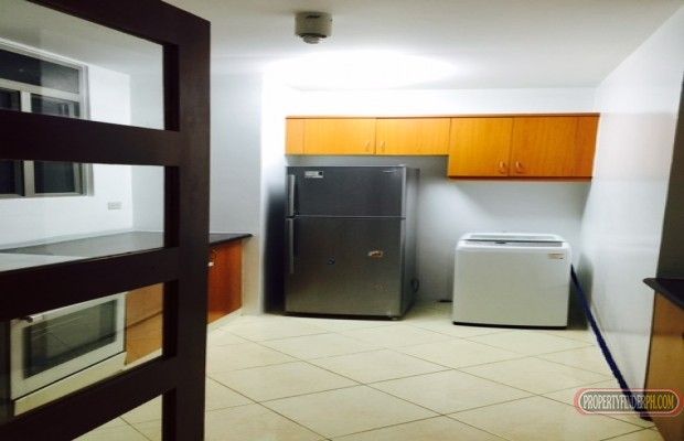 FOR RENT Paseo Parkview Condo Corner quiet unit higher flr1 bedrm /04