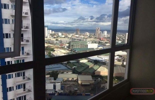 "2 bedroom condo unit in Pioneer, beside Boni MRT Station, in between R"04