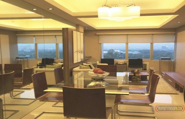 3 Bedroom Condominium Unit For Sale at 8 Forbes Town Road in Bonifacio04