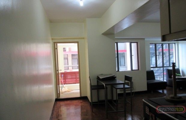 "Wack Wack Royal Mansion - Studio unit, semi-furnished"03