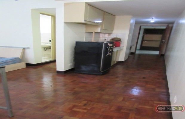 "Wack Wack Royal Mansion - Studio unit, semi-furnished"04