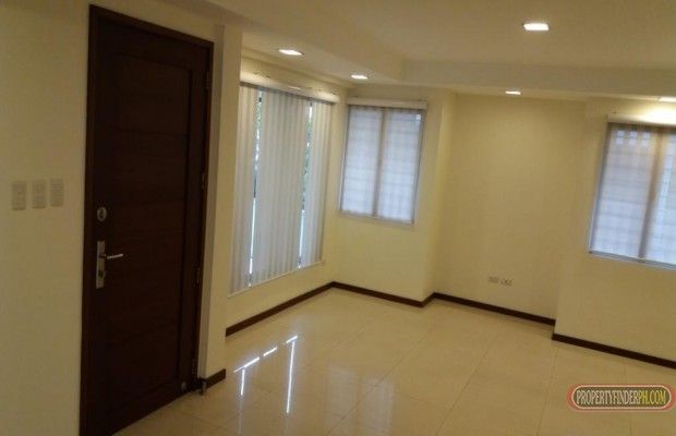 "FOR LEASE3BRw/ 3T&amp;B, Den, Powder Rm, 3Parking Space"04