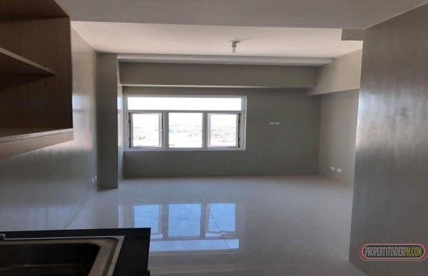"FOR LEASE: Vista Taft Residence,A place very near La Salle Taft"04