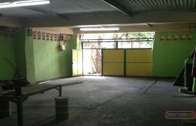 184sqm Small Warehouse with office space02