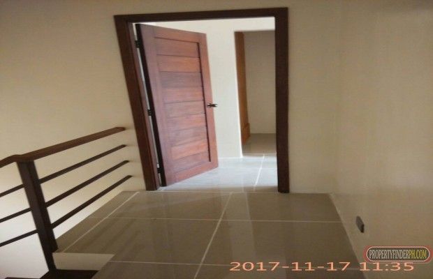 House and Lot at La Residencia Sta Rosa Laguna04