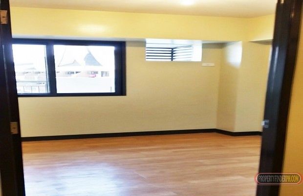 2BR Royal Palm Condo04