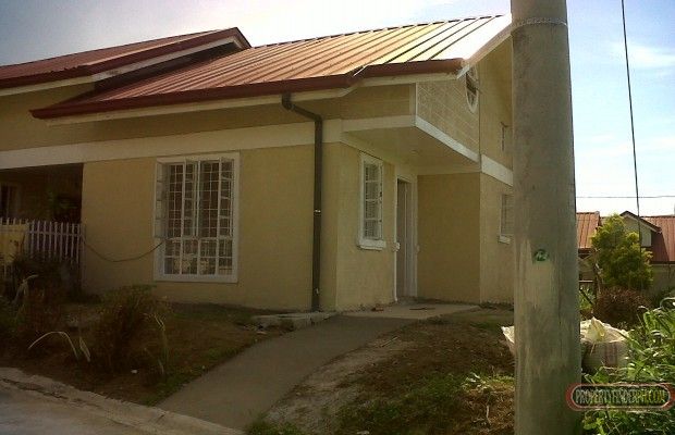 "Studio type house for rent in General Trias ,Cavite"04