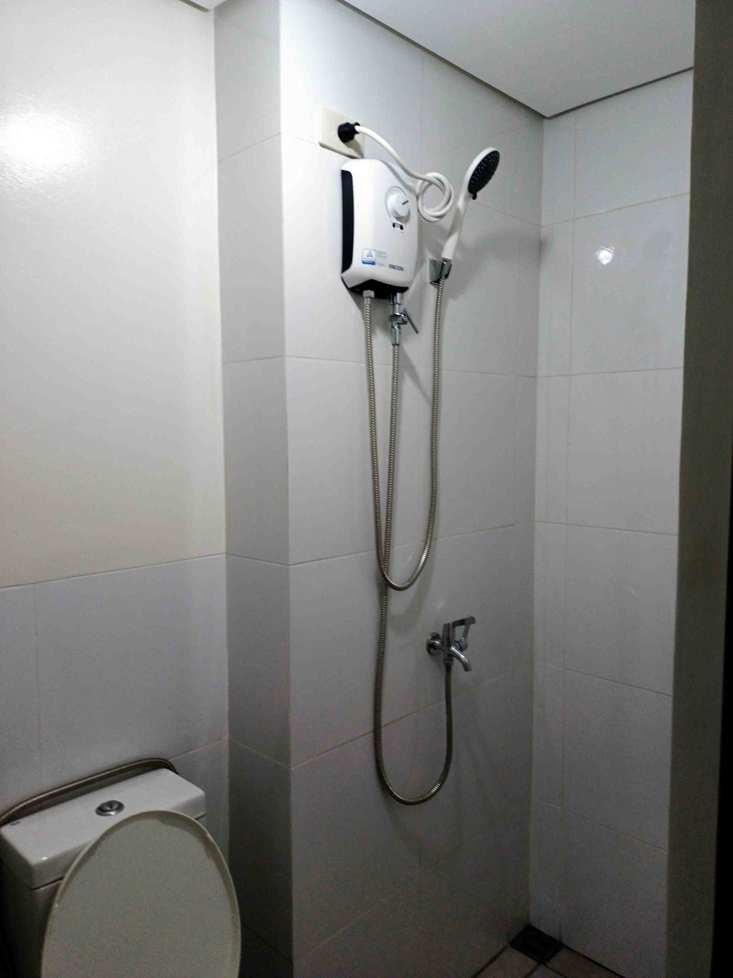 Condo Unit For Rent - Unit 827 at Filinvest Studio 703